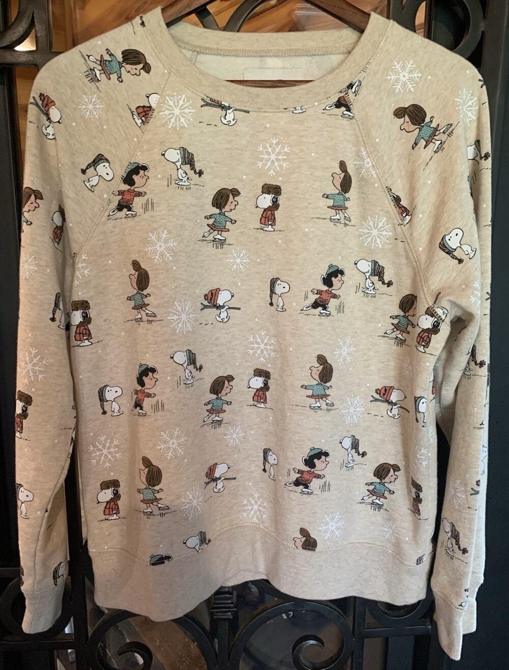 American Eagle x Peanuts Winter Ice Skating Fleece Sweatshirt Womens M
